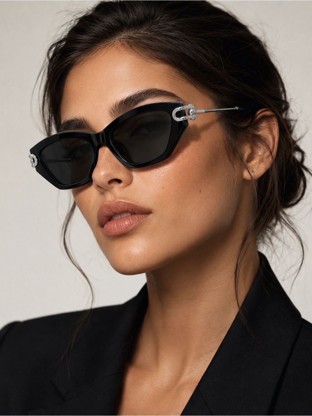 New TIFFANY & CO TF4231U 8055S4 Black Cat-Eye Sunglasses with Silver Accents